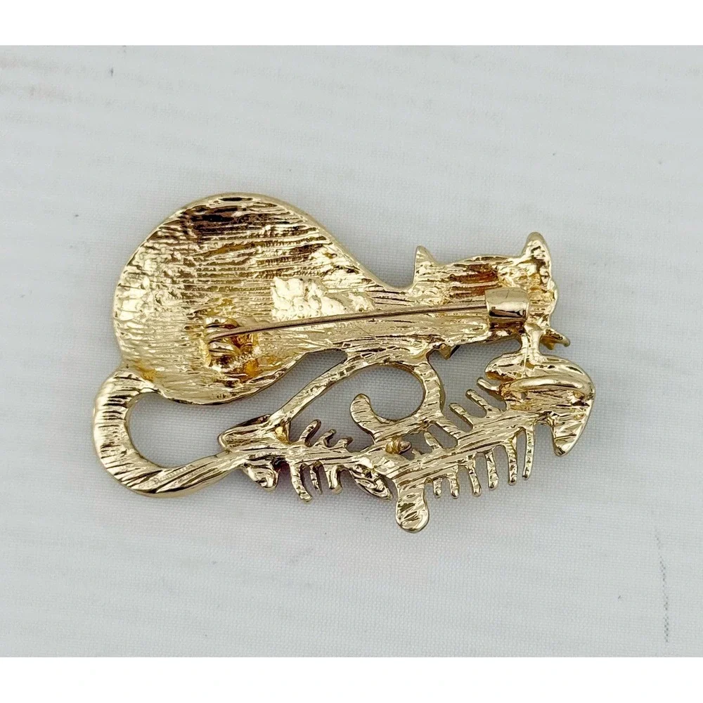 Vintage Style Cat Fishbone Brooch/pendant. 2